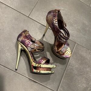 Elegant Purple& Gold Faux Snakeskin Platform Heels Darie 6.5